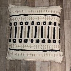 Throw pillow